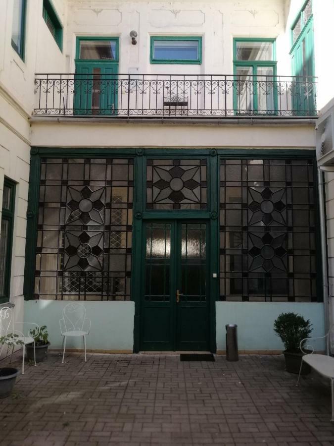 Entrez Apartment 3 - Historical Centre Kösice Dış mekan fotoğraf