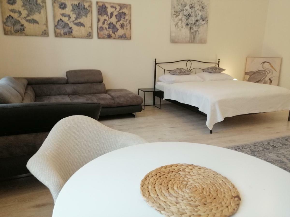 Entrez Apartment 3 - Historical Centre Kösice Dış mekan fotoğraf