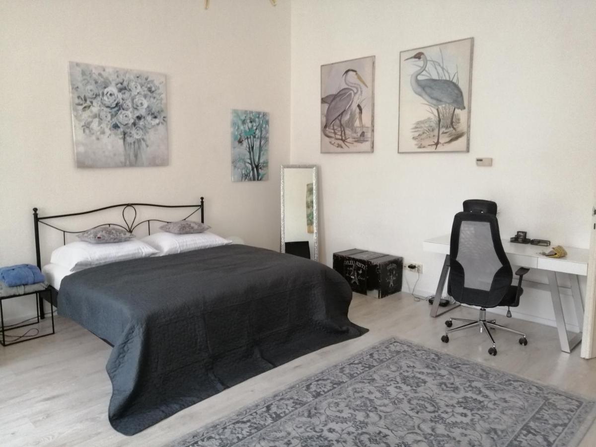 Entrez Apartment 3 - Historical Centre Kösice Dış mekan fotoğraf
