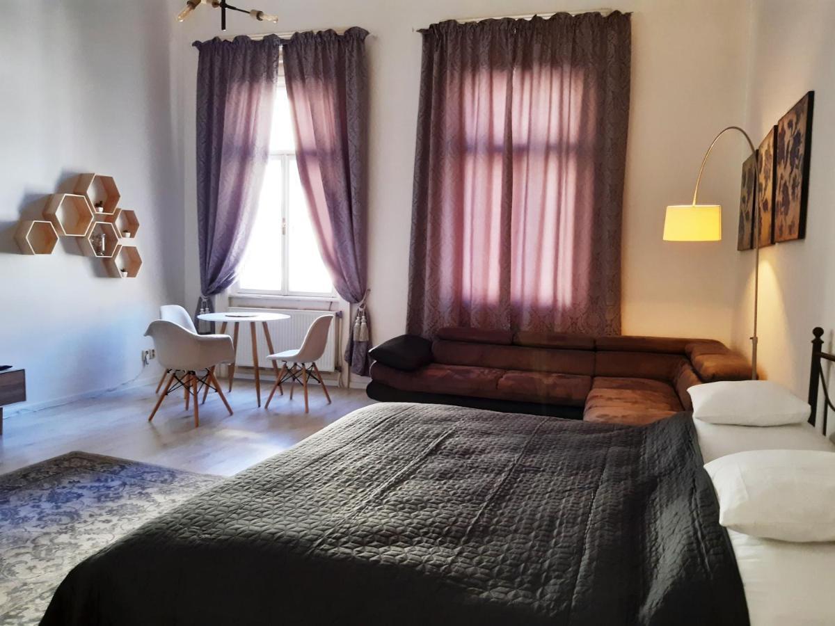 Entrez Apartment 3 - Historical Centre Kösice Dış mekan fotoğraf