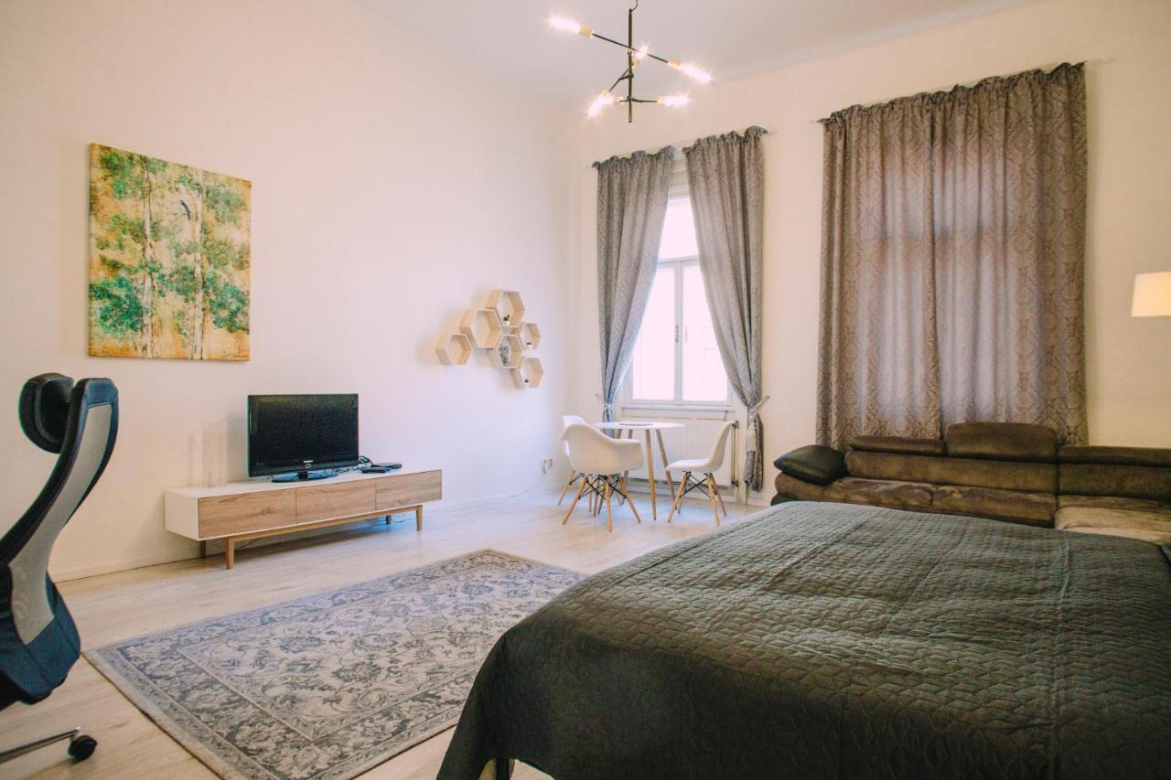 Entrez Apartment 3 - Historical Centre Kösice Dış mekan fotoğraf
